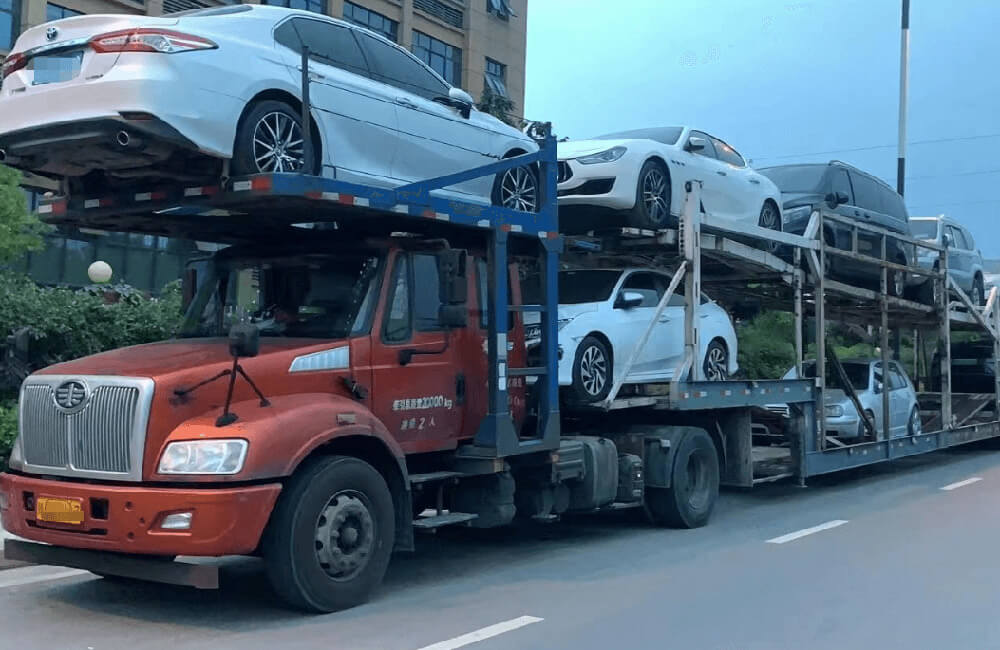 把汽车托运 成都 多少钱
