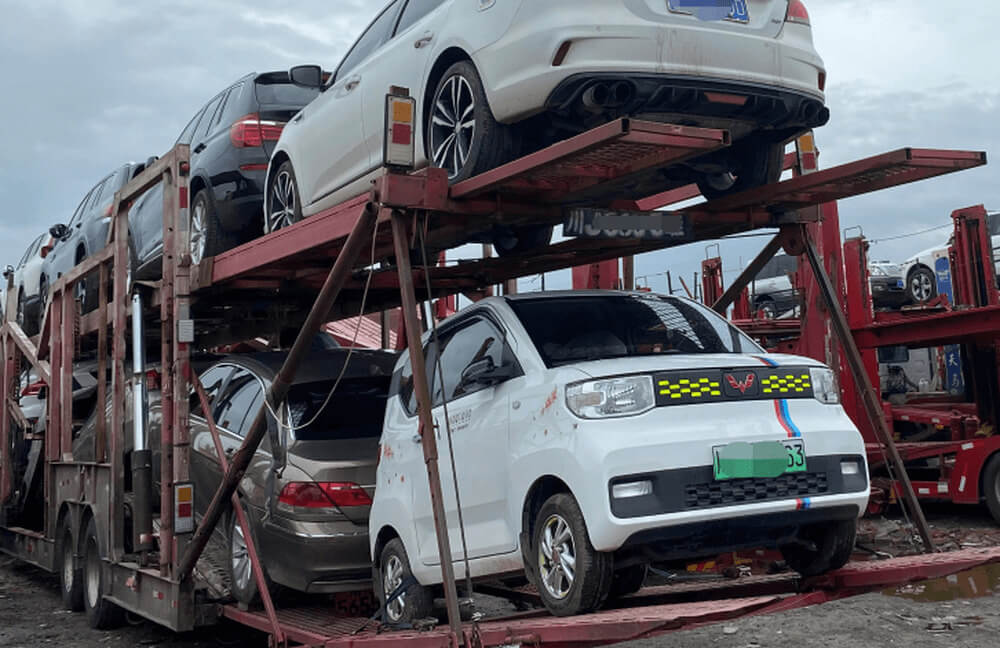 吐鲁番到兰州汽车托运专线拖车