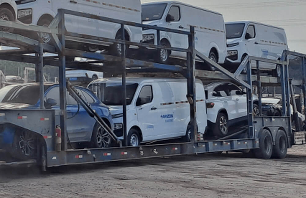 托运轿车2000公里多少钱